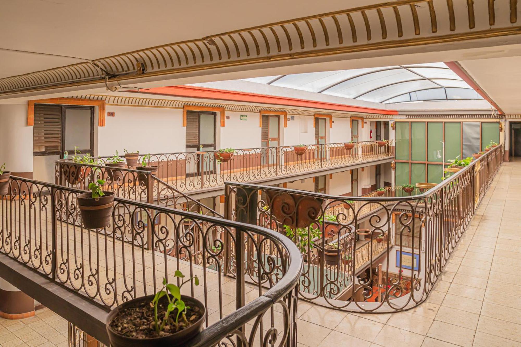 Hotel Zapotlan Ciudad Guzman Extérieur photo