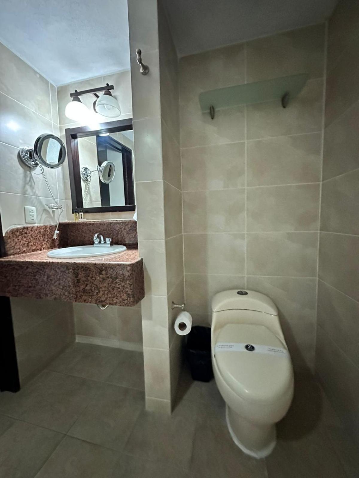 Hotel Zapotlan Ciudad Guzman Extérieur photo