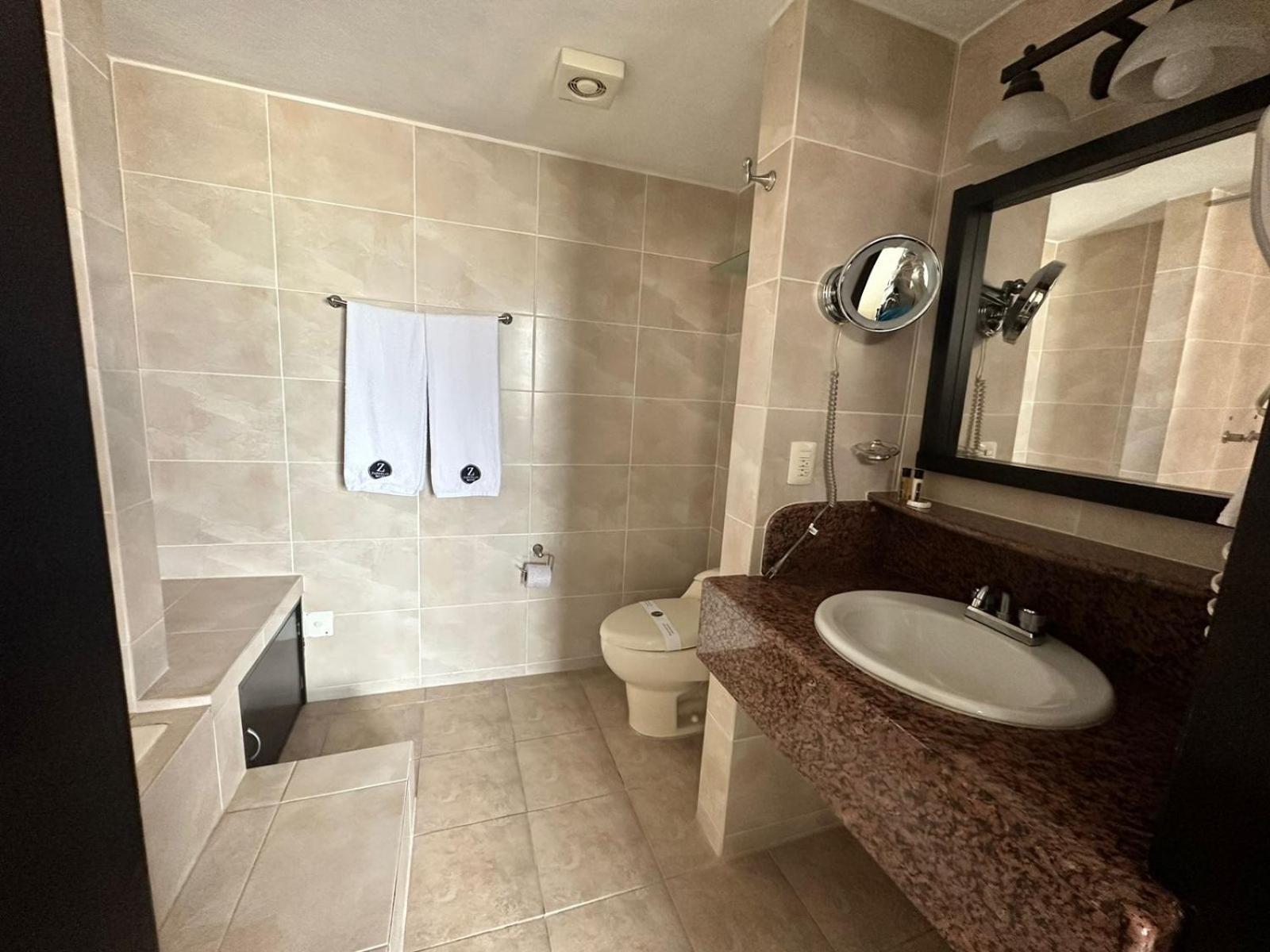 Hotel Zapotlan Ciudad Guzman Extérieur photo