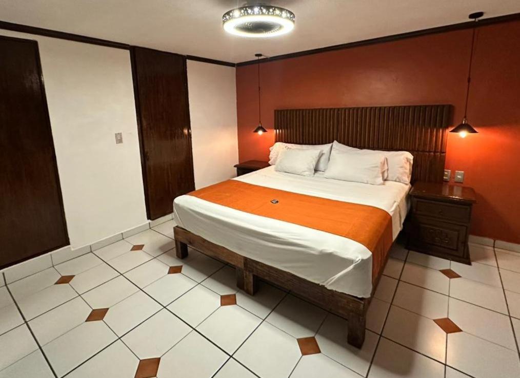 Hotel Zapotlan Ciudad Guzman Extérieur photo